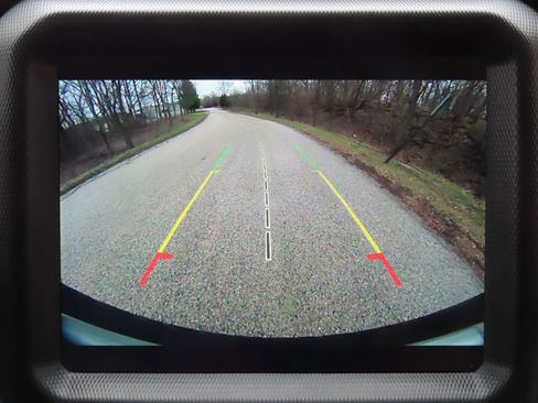 Used 2019 Jeep Wrangler Unlimited Sahara w/ Uconnect 4C Nav & Sound Group image 5