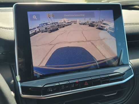 New 2026 Jeep Compass Latitude image 15