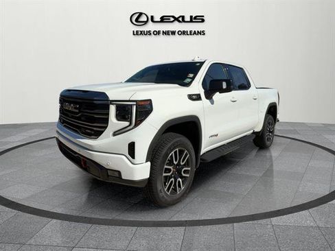 Used 2023 GMC Sierra 1500 AT4 w/ AT4 Premium Package image 3