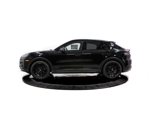 New 2026 Porsche Cayenne Turbo GT AWD/4WD image 2