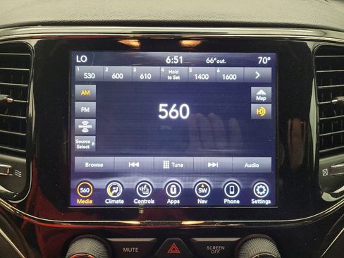 Used 2021 Jeep Grand Cherokee High Altitude image 25