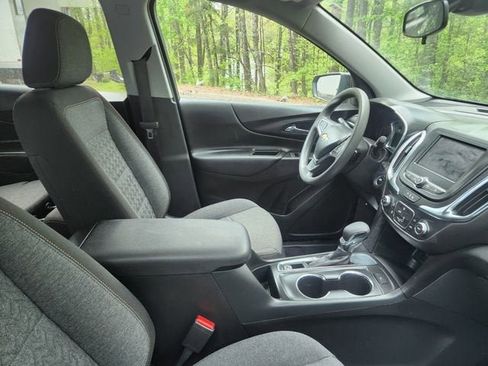 Used 2024 Chevrolet Equinox LT image 9