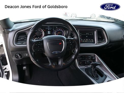 Used 2022 Dodge Challenger GT image 20