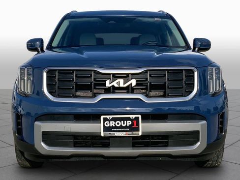Used 2023 Kia Telluride S FWD image 4