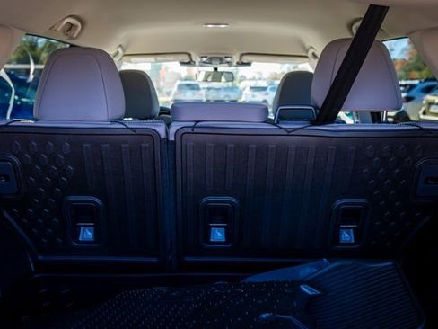 Certified 2025 Subaru Outback Premium image 19