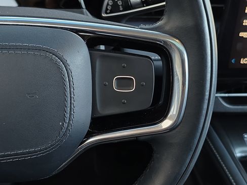 Used 2024 Lincoln Nautilus Reserve w/ Equipment Group 202A image 16