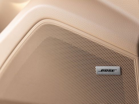 Used 2023 Porsche Cayenne Platinum Edition image 20