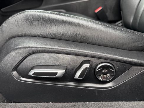 Used 2022 Acura TLX image 12