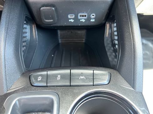 Certified 2023 Chevrolet TrailBlazer LS FWD image 21