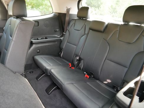 Certified 2025 Kia Telluride EX AWD/4WD image 36