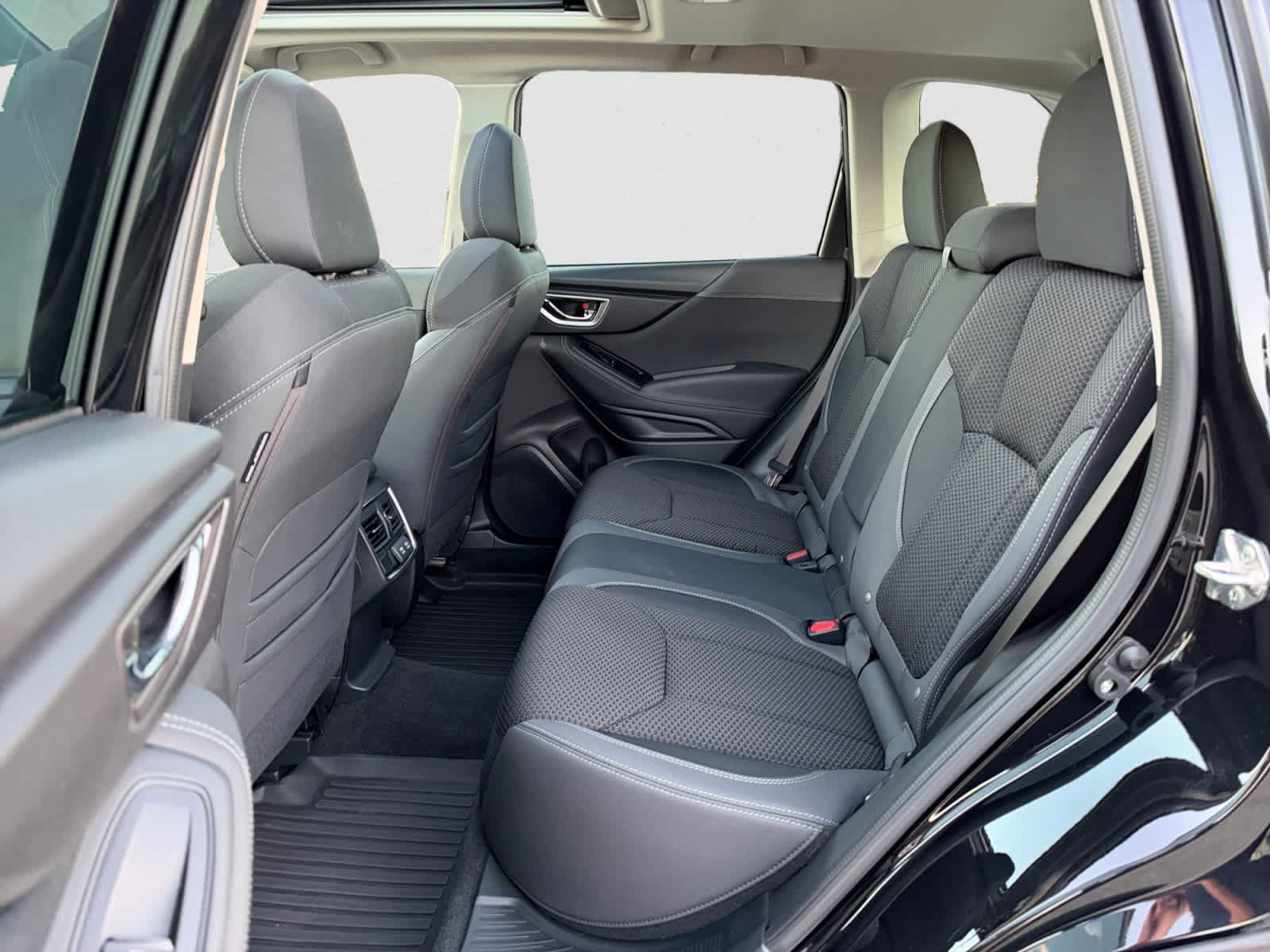 Certified 2023 Subaru Forester Premium AWD/4WD image 11