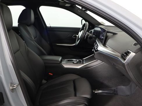 Used 2024 BMW 330i Sedan w/ M Sport Package RWD image 18