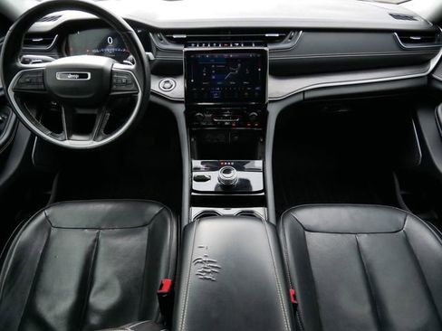 Used 2021 Jeep Grand Cherokee L Limited image 12