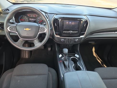 Certified 2021 Chevrolet Traverse LS FWD image 7