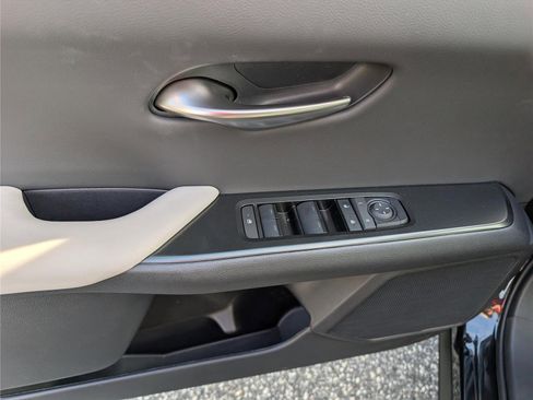 New 2026 Lexus UX 300h AWD image 15