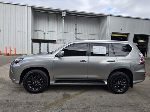 Used 2020 Lexus GX 460 Premium image 3