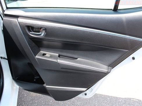 Used 2015 Toyota Corolla S FWD image 29