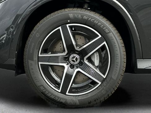 New 2025 Mercedes-Benz GLC 300 4MATIC image 34