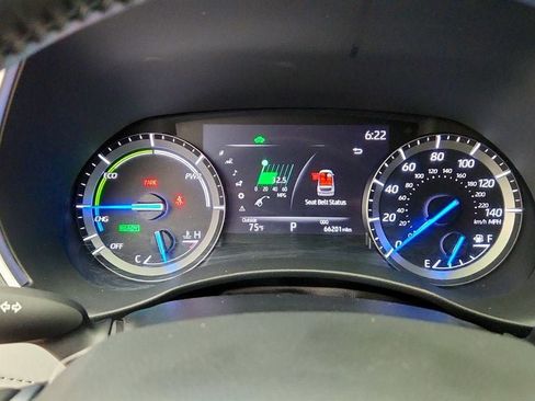 Used 2020 Toyota Highlander XLE FWD image 14