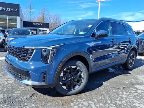 New 2026 Kia Sorento S image 2