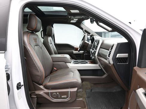 Used 2017 Ford F350 King Ranch w/ King Ranch Ultimate Package AWD/4WD image 13