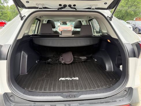 Used 2019 Toyota RAV4 XLE w/ All Weather Liner Package AWD/4WD image 20