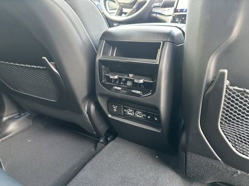 New 2025 Jeep Grand Cherokee Overland image 18