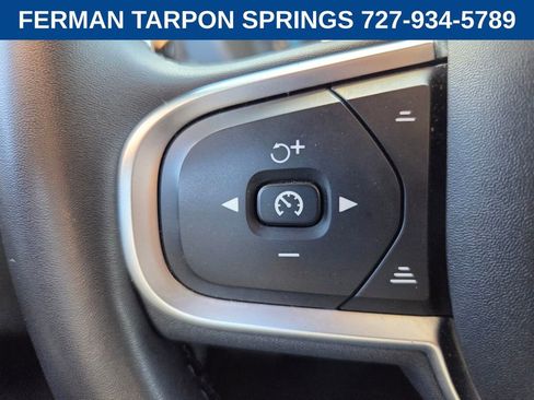 Certified 2025 Volvo XC60 B5 Core image 30