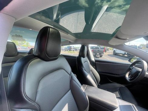 Used 2025 Tesla Model 3 RWD image 6