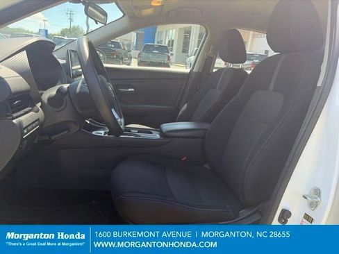 Used 2024 Nissan Sentra SV FWD image 14