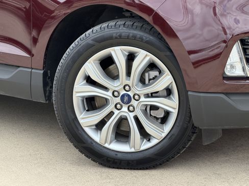 Used 2021 Ford Edge Titanium w/ Class II Trailer Tow Package AWD/4WD image 3