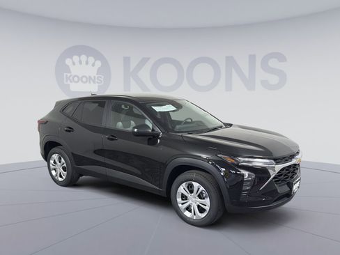 New 2026 Chevrolet Trax LS image 10