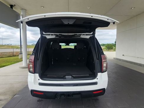 Used 2024 Chevrolet Suburban RST RWD image 23