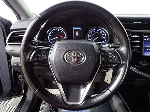 Used 2019 Toyota Camry SE FWD image 25
