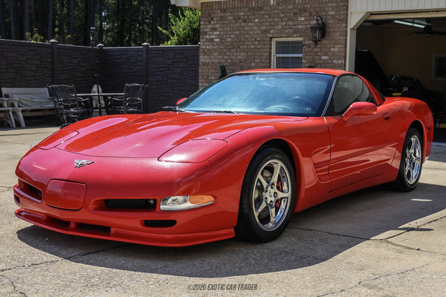 Used 2003 Chevrolet Corvette Coupe w/ Preferred Equipment Group RWD image 21