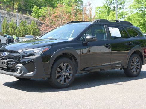 Certified 2025 Subaru Outback Onyx Edition AWD/4WD image 5