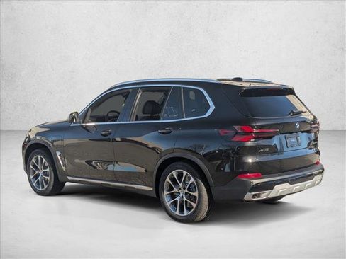 New 2026 BMW X5 xDrive50e w/ Climate Comfort Package image 9