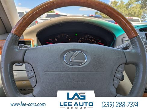 Used 2001 Lexus LS 430 RWD image 23