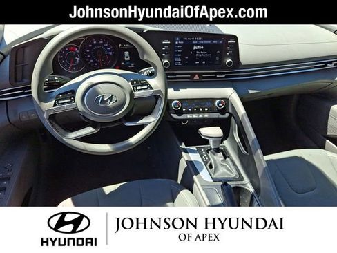 Used 2021 Hyundai Elantra SEL FWD image 27