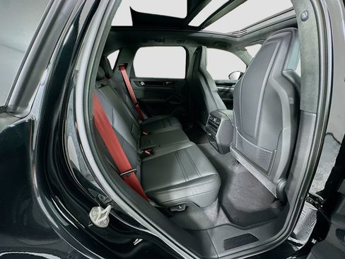 New 2026 Porsche Cayenne GTS AWD/4WD image 29