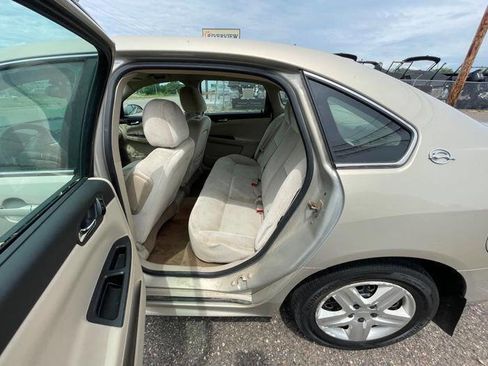 Used 2009 Chevrolet Impala LTZ FWD image 23