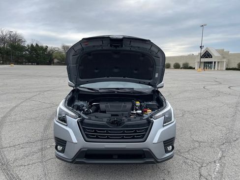 Used 2024 Subaru Forester Premium image 17