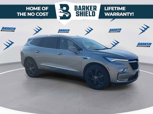 Used 2024 Buick Enclave Essence w/ Experience Buick Package image 2