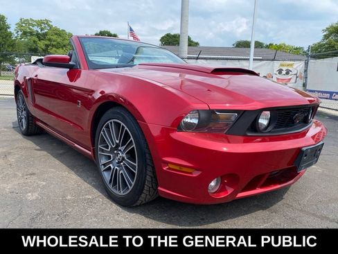 Used 2010 Ford Mustang GT RWD image 1