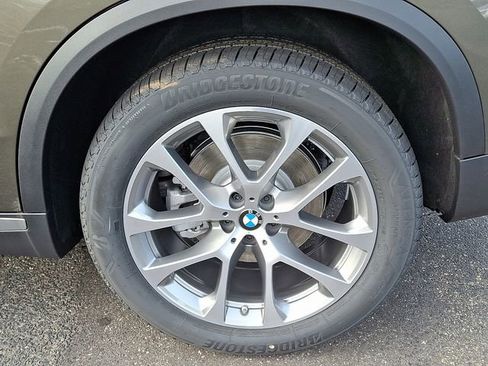 New 2026 BMW X5 xDrive40i w/ Premium Package image 8