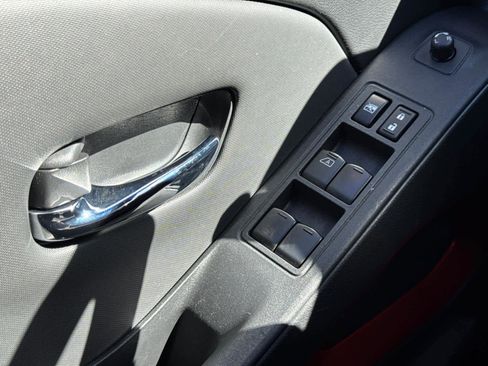 Used 2022 Nissan Frontier PRO-4X w/ Technology Package image 24