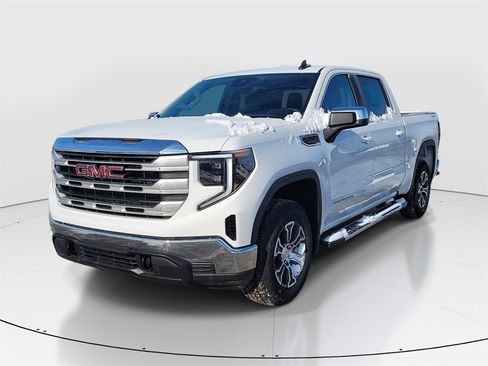 Used 2023 GMC Sierra 1500 SLE image 2