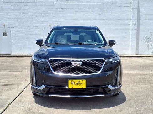 Used 2023 Cadillac XT6 Premium Luxury w/ Technology Package FWD image 18
