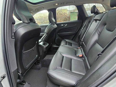 Certified 2025 Volvo XC60 B5 Core w/ Protection Package Premier image 14