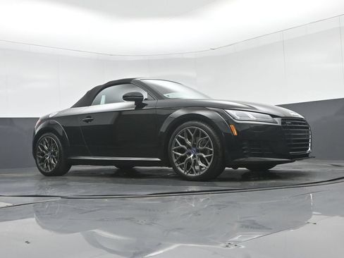 Used 2016 Audi TT 2.0T w/ Technology Package AWD/4WD image 41